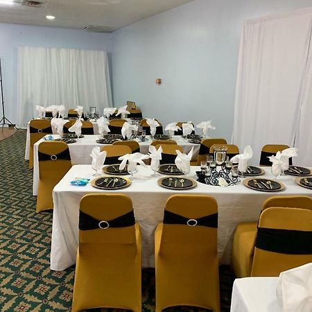 Budget Inn & Suites - Talladega Bagian luar foto
