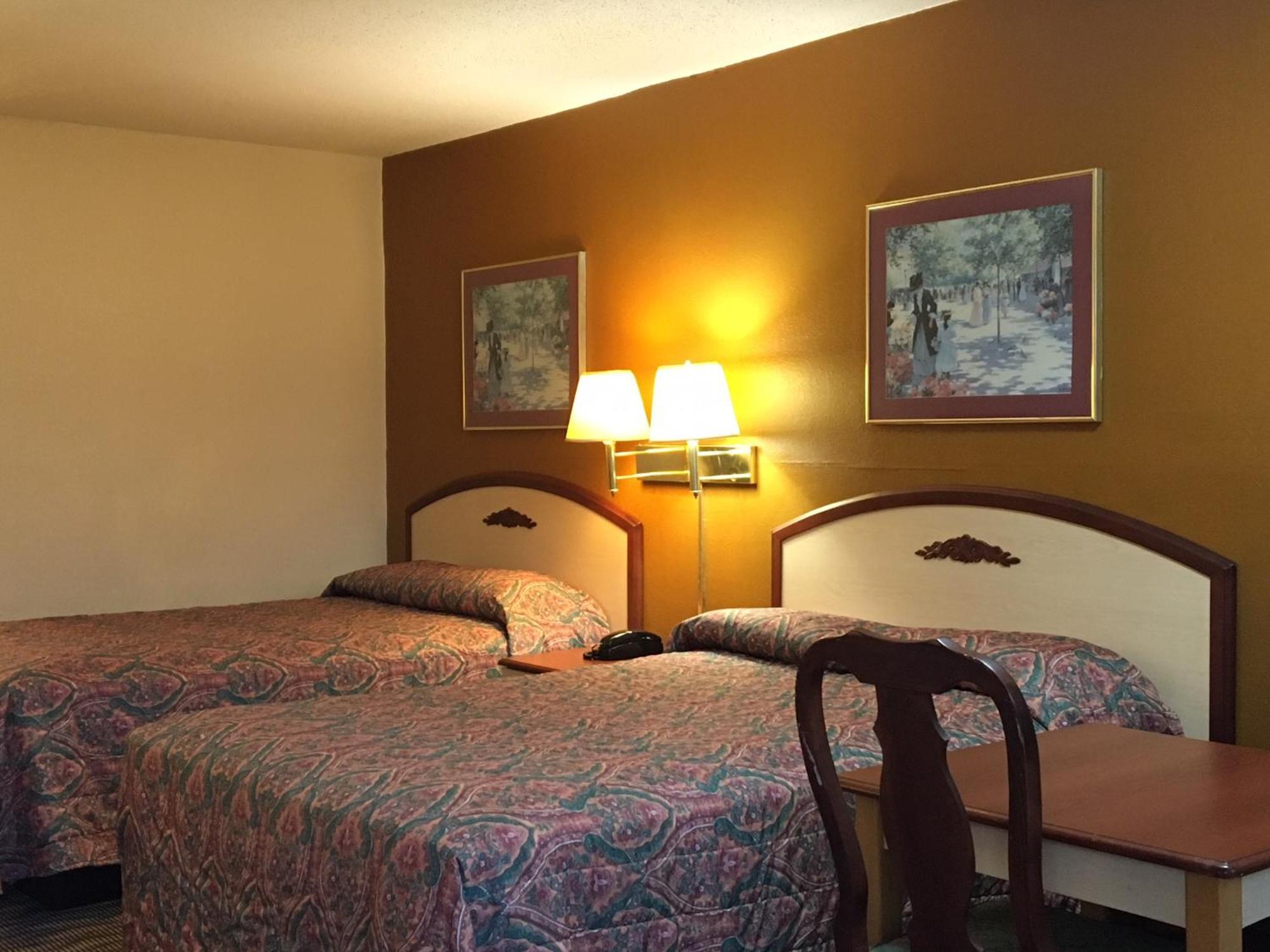 Budget Inn & Suites - Talladega Bagian luar foto