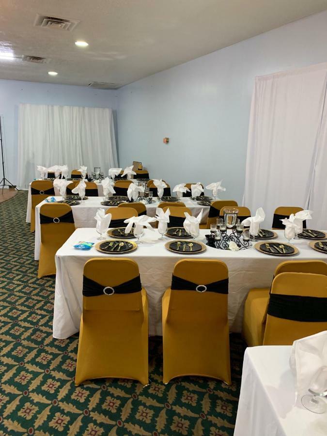 Budget Inn & Suites - Talladega Bagian luar foto