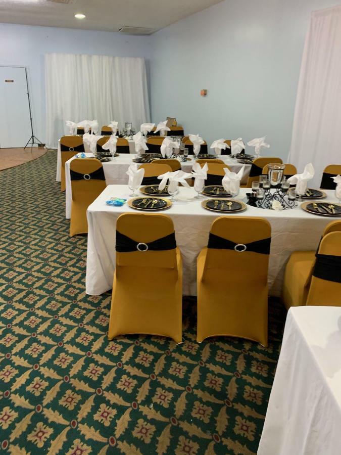 Budget Inn & Suites - Talladega Bagian luar foto